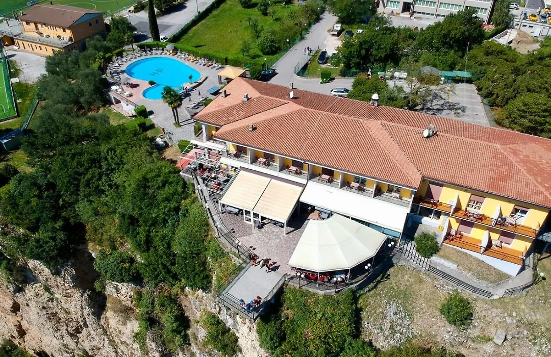 Terrazza del Brivido, Hotel Paradiso-1